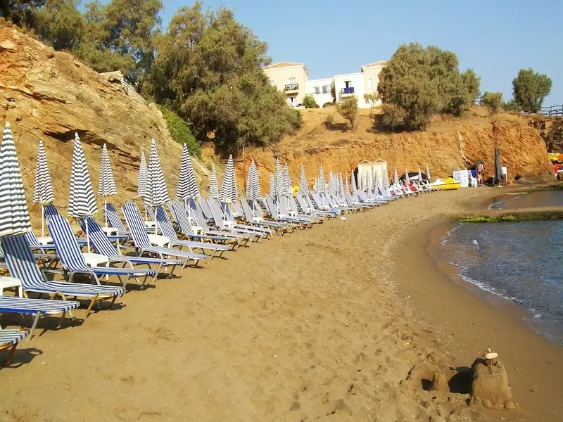 Το Πάνορμο (Παραλία Λιμανάκι):